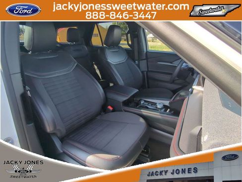 Certified 2025 Ford Explorer ST-Line w/ Premium Package image 30