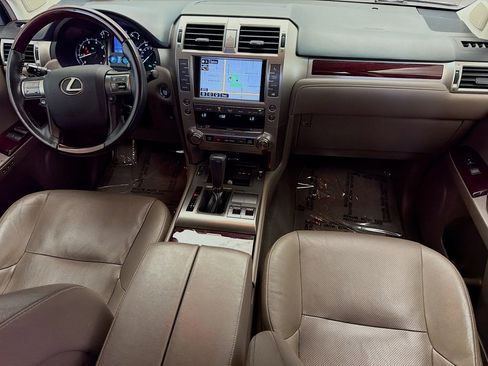 Used 2019 Lexus GX 460 Premium image 12