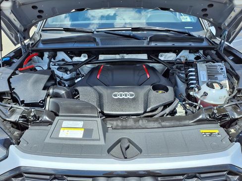 Certified 2023 Audi SQ5 Premium Plus w/ Premium Plus Package AWD/4WD image 10