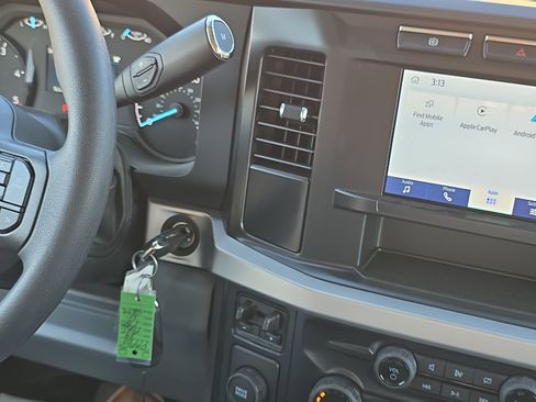 Used 2024 Ford F350 XL w/ XL Chrome Package image 19