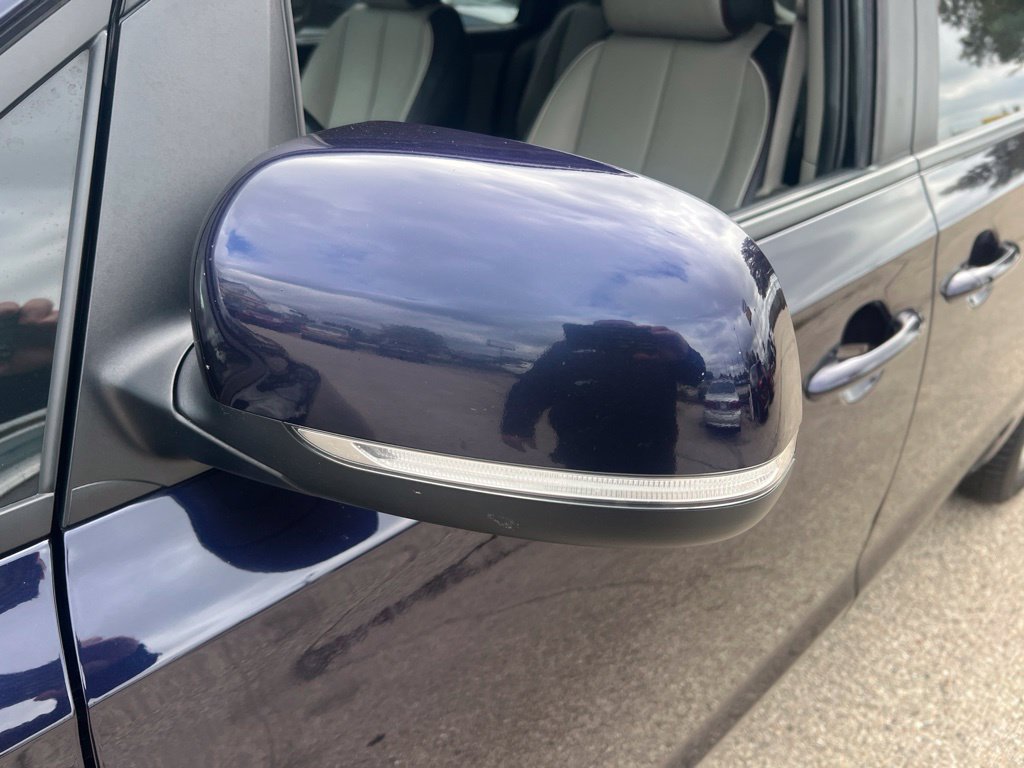 Used 2019 Kia Sedona EX FWD image 28