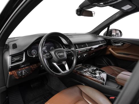 Used 2017 Audi Q7 3.0T Premium Plus image 3