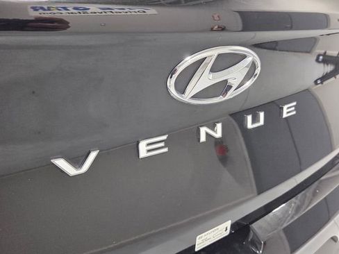 Certified 2026 Hyundai Venue SEL FWD image 11