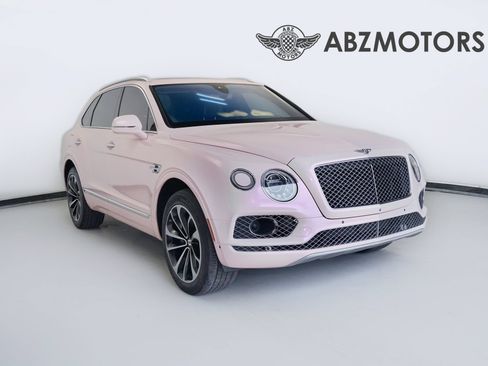 Used 2017 Bentley Bentayga AWD/4WD image 1