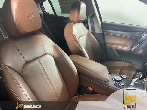 Used 2018 Alfa Romeo Stelvio Ti AWD/4WD image 22