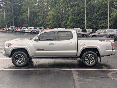 Used 2023 Toyota Tacoma TRD Sport w/ Technology Package AWD/4WD image 4