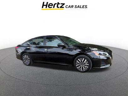 Used 2025 Nissan Altima 2.5 SV