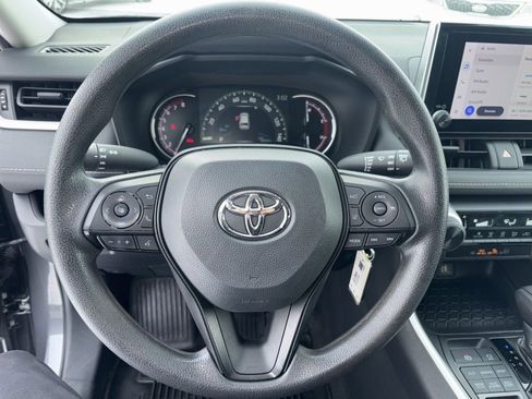 Used 2023 Toyota RAV4 LE image 17