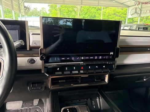 Used 2022 GMC Hummer EV Edition 1 w/ LPO, Illumination Package AWD/4WD image 6