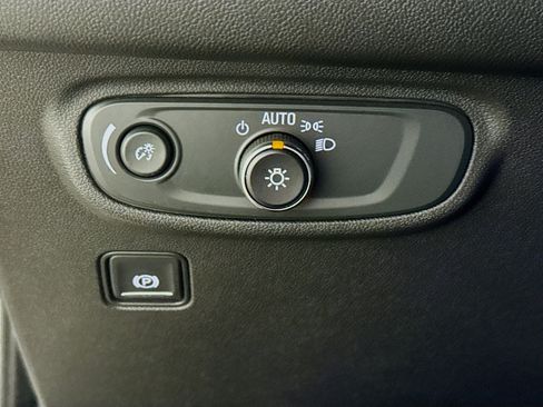 Used 2020 GMC Terrain SLE w/ Elevation Edition AWD/4WD image 9