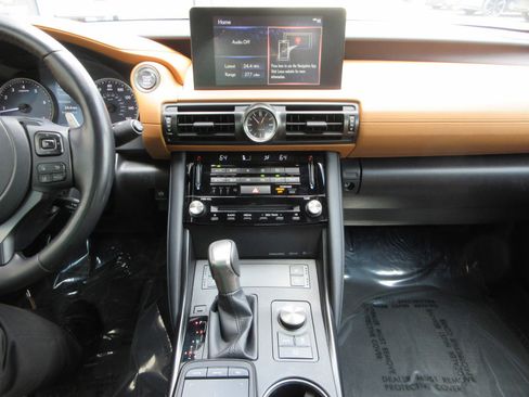 Used 2023 Lexus IS 300 AWD w/ Premium Package image 39