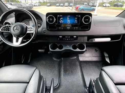 Used 2023 Mercedes-Benz Sprinter 2500 image 16