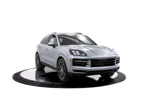 New 2026 Porsche Cayenne AWD/4WD image 9