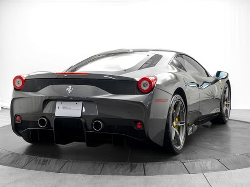 Used 2014 Ferrari 458 Speciale Coupe RWD image 7