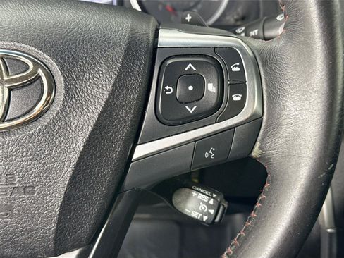 Used 2017 Toyota Camry SE FWD image 16