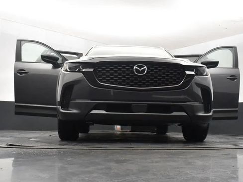 Used 2025 MAZDA CX-50 AWD 2.5 S w/ Preferred Package image 11