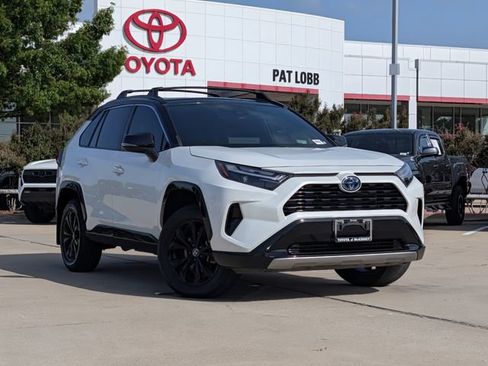 Used 2024 Toyota RAV4 XSE AWD/4WD image 2