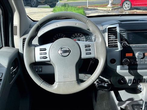 Used 2017 Nissan Frontier SV w/ SV Value Truck Package image 4