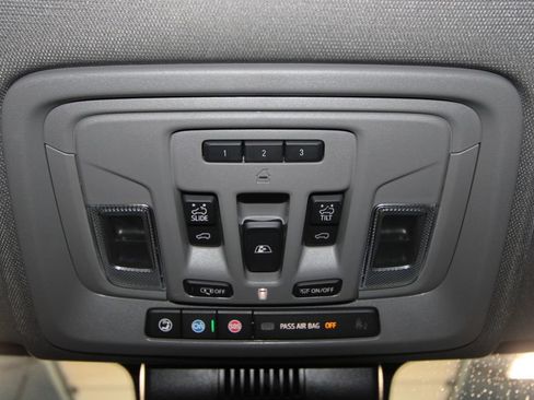 Used 2024 GMC Sierra 1500 Denali AWD/4WD image 20