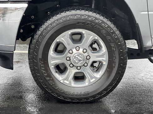 Used 2024 RAM 2500 Big Horn AWD/4WD image 15