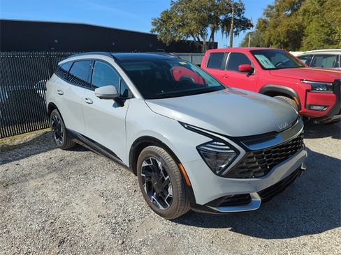 Used 2023 Toyota Corolla SE image 1