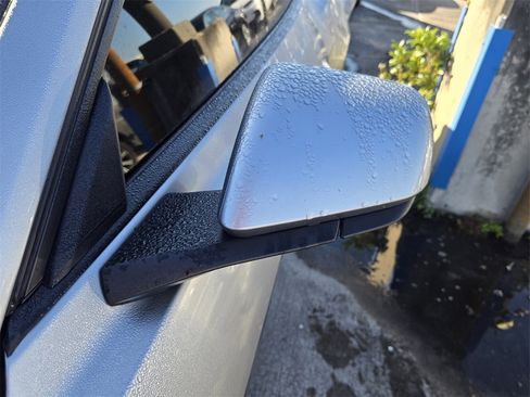 Used 2022 Ford Mustang Premium image 9