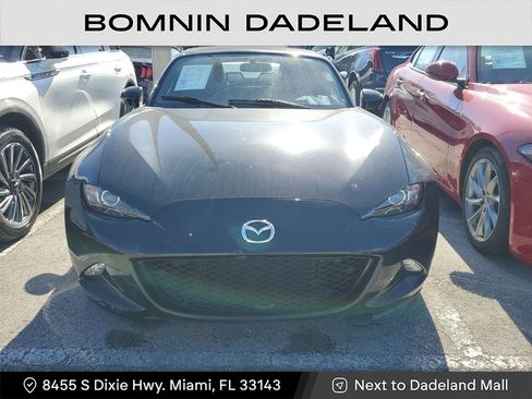 Used 2017 MAZDA MX-5 Miata Sport image 2