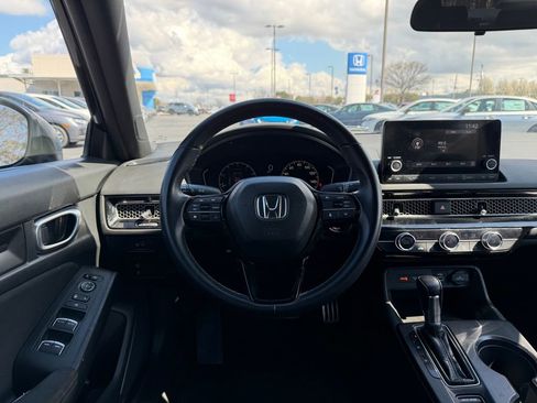 Used 2023 Honda Civic Sport image 18