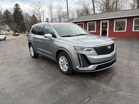 Used 2024 Cadillac XT6 Luxury w/ LPO, Floor Liner Package image 2