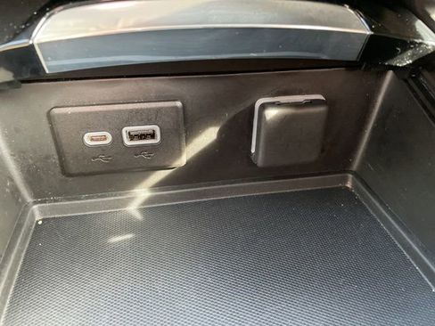 Used 2023 Buick Envision Essence FWD image 26