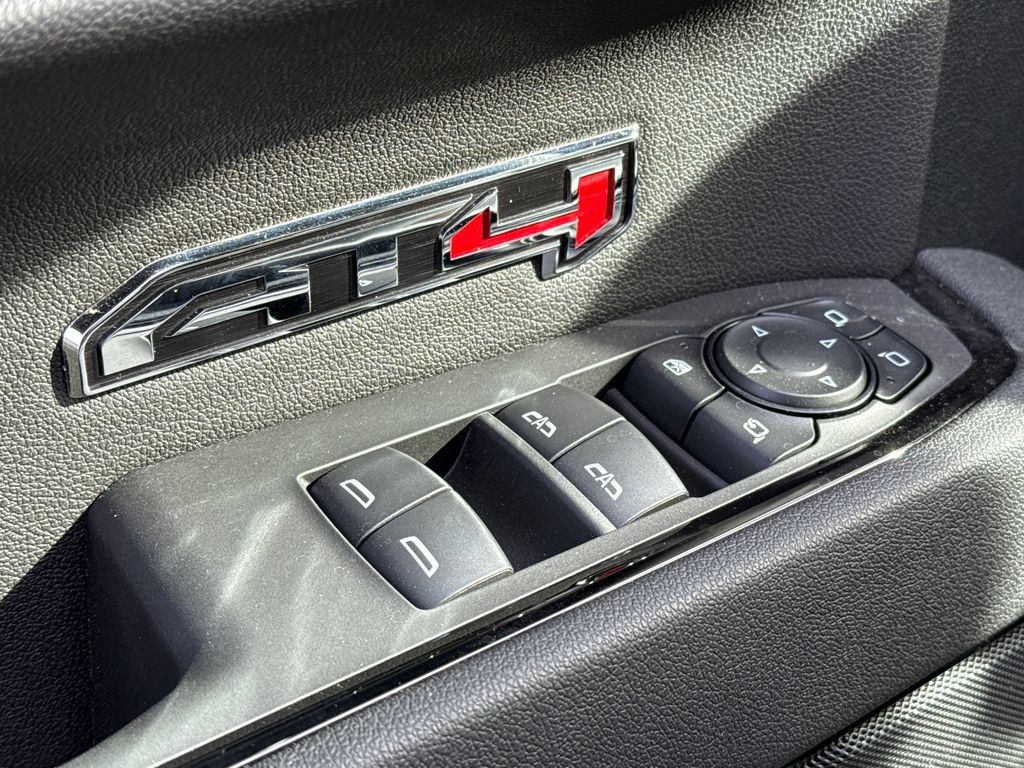 Used 2026 GMC Sierra 1500 AT4 w/ AT4 Premium Package AWD/4WD image 20