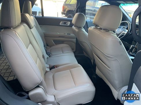 Used 2011 Ford Explorer XLT w/ 202A Rapid Spec Order Code image 28