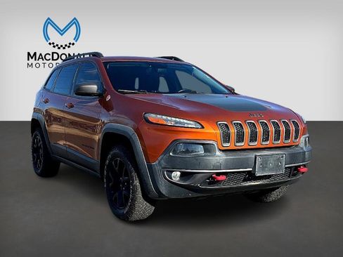 Used 2015 Jeep Cherokee Trailhawk w/ Comfort/Convenience Group image 7