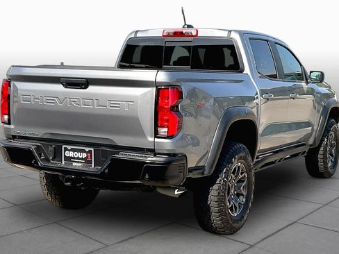 Used 2024 Chevrolet Colorado ZR2 w/ ZR2 Convenience Package III AWD/4WD image 13