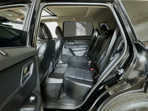 Used 2024 Nissan Rogue SV w/ SV Premium Package FWD image 22