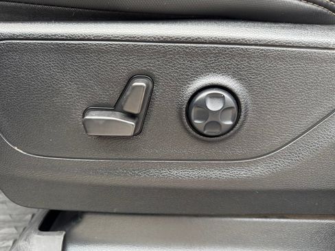 Used 2021 RAM 1500 Rebel AWD/4WD image 18