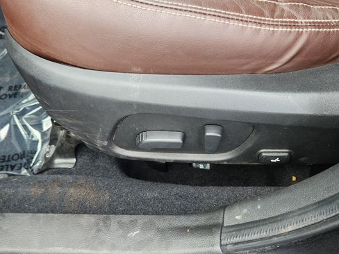 Used 2017 Subaru Forester 2.5i Touring AWD/4WD image 15