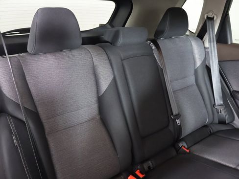 Used 2023 Nissan Rogue SV image 31