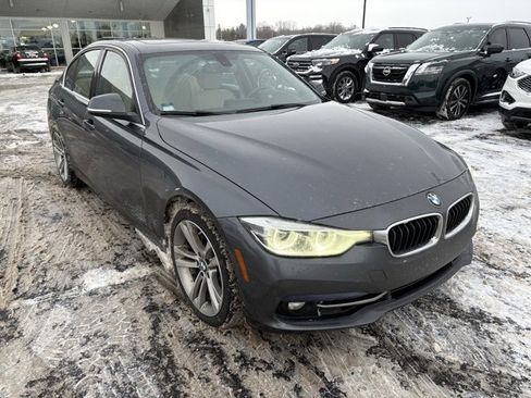 Used 2018 BMW 330i xDrive 330i xDrive w/ Convenience Package image 9