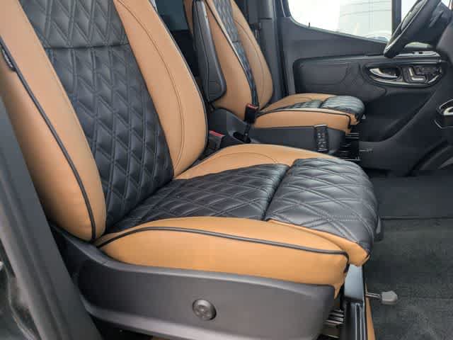 Used 2024 Mercedes-Benz Sprinter 3500 image 22