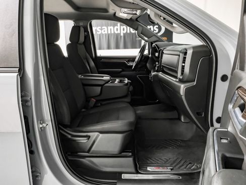 Used 2024 Chevrolet Silverado 2500 LT image 36