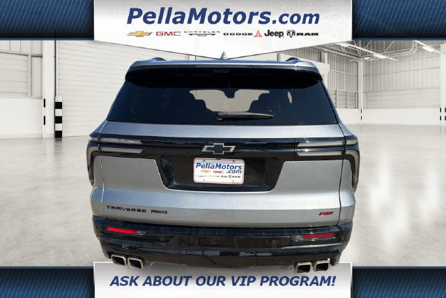 Used 2024 Chevrolet Traverse RS AWD/4WD image 4