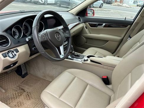 Used 2014 Mercedes-Benz C 300 4MATIC Sedan image 11