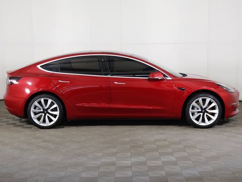 Used 2018 Tesla Model 3 Long Range image 18