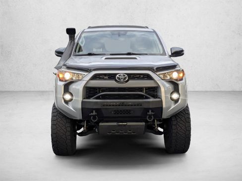 Used 2018 Toyota 4Runner TRD Off-Road Premium AWD/4WD image 2