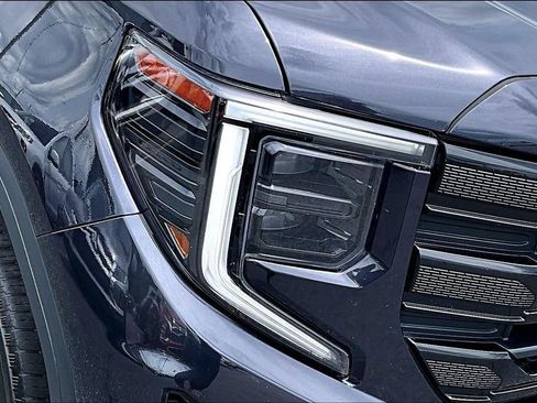 Used 2024 GMC Sierra 1500 Elevation AWD/4WD image 32
