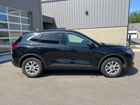 Used 2024 Ford Escape Active AWD/4WD image 4