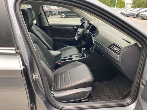 Used 2023 Volkswagen Jetta SE FWD image 28
