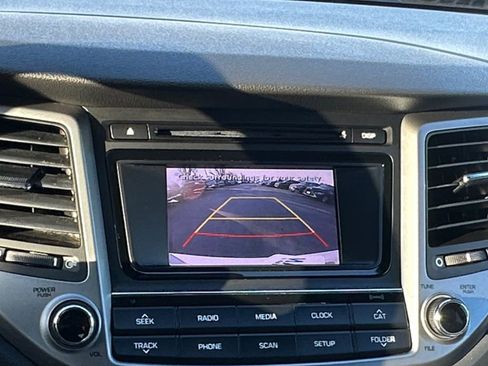 Used 2017 Hyundai Tucson SE image 15