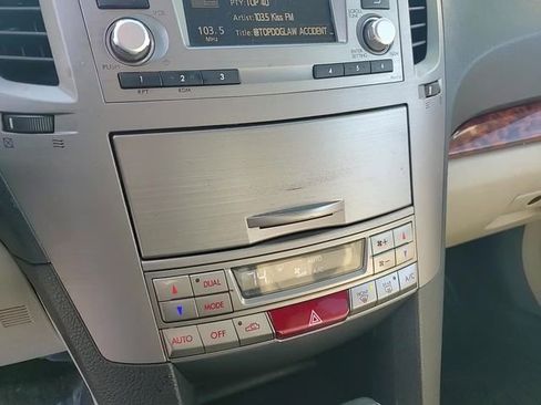 Used 2012 Subaru Outback 3.6R Limited w/ Moonroof Pkg image 21